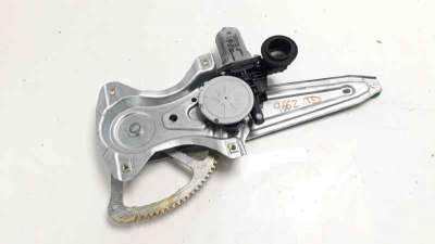 Recambio de elevalunas trasero derecho para toyota yaris 2017- hybrid active referencia OEM IAM 857200D120  