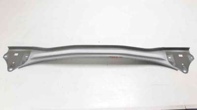 Recambio de refuerzo paragolpes trasero para toyota yaris 2017- hybrid active referencia OEM IAM 521720D020  