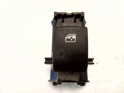 Recambio de mando elevalunas trasero derecho para toyota hilux (kun) 2005-2016 double cab 4x4 referencia OEM IAM 848100K010  