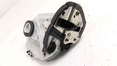 Recambio de cerradura puerta trasera derecha para toyota aygo 2014- x-clusive referencia OEM IAM 6905002390  