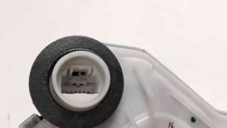 Recambio de cerradura puerta trasera derecha para toyota aygo 2014- x-clusive referencia OEM IAM 6905002390  