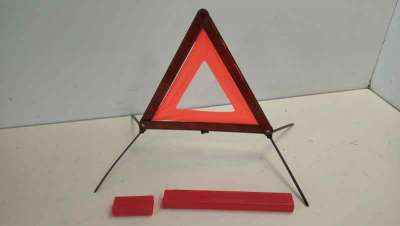 Recambio de triangulo emergencias para peugeot 208 2012-2019 1.6 blue-hdi fap referencia OEM IAM TRANGULOEMER  