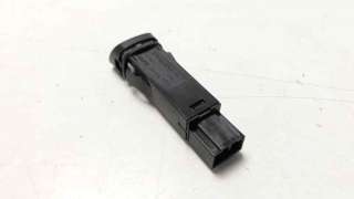 Recambio de warning para volvo v40 2012- momentum referencia OEM IAM 9123682  