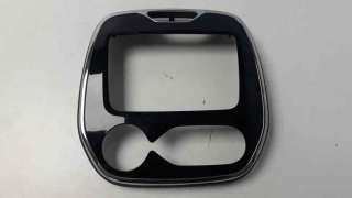 Recambio de moldura para renault captur 2013- zen referencia OEM IAM 682704761R  