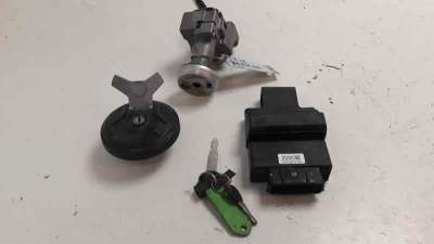 Recambio de conmutador de arranque para yamaha nmax 2015- nmax 125 referencia OEM IAM 2DMWH2500100 2DS00FM6230013BD 