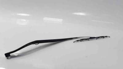 Recambio de brazo limpia delantero derecho para ssangyong xlv 2016-2019 1.6 cat referencia OEM IAM   
