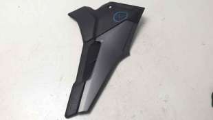 Recambio de moldura para honda cb 500x 2016- cb 500x referencia OEM IAM 83521MKPJ800  