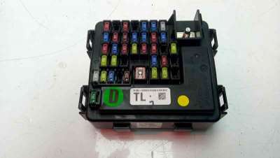 Recambio de caja reles / fusibles para hyundai tucson 2015- kosmo bluedrive 2wd referencia OEM IAM 91950D3240  