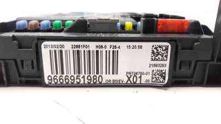 Recambio de caja reles / fusibles para citroën ds3 2009-2016 graphic art referencia OEM IAM 9666951980  
