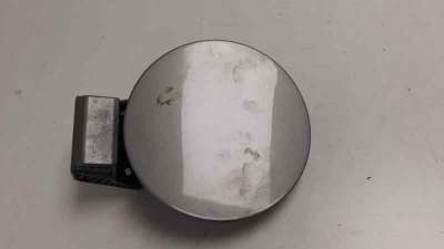 Recambio de tapa exterior combustible para kia carens ( ) 2013- drive referencia OEM IAM 31030A4000  
