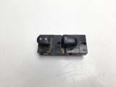 Recambio de mando elevalunas delantero derecho para renault kadjar 2015- intens referencia OEM IAM 156038N  