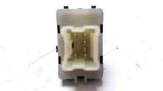 Recambio de mando elevalunas trasero derecho para renault captur 2013- zen referencia OEM IAM 254216615R  
