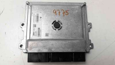 Recambio de centralita motor uce para renault captur 2013- zen referencia OEM IAM 237107175R 237105499R V29072784A