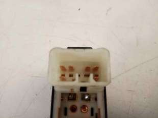 Recambio de mando elevalunas trasero izquierdo para ssangyong rexton w 2013- limited 4wd referencia OEM IAM 202008279   2