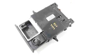 Recambio de cenicero para bmw serie 5 berlina (e60) 2003-2010 520d referencia OEM IAM 697637605  