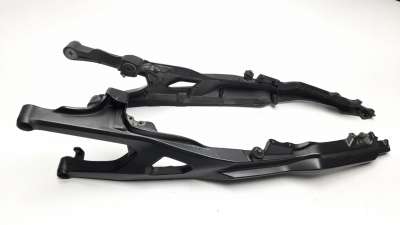 Recambio de subchasis trasero para honda cb 1000 r 2008-2018 cb 1000r referencia OEM IAM 50200MKJD00ZA  