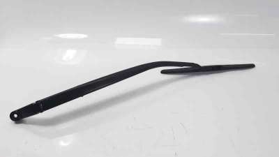 Recambio de brazo limpia delantero derecho para toyota auris touring sports (e18) 2013-2019 active referencia OEM IAM   