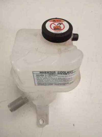 Recambio de deposito expansion para toyota lexus ct 2010-2014 200h referencia OEM IAM 1648028080  