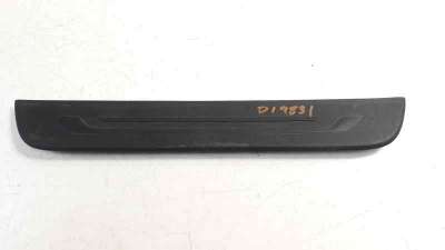 Recambio de moldura para kia cee´d 2012-2018 x-tech referencia OEM IAM 85873A2000WK  