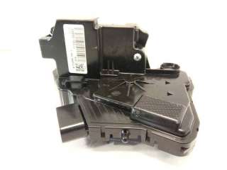 Recambio de cerradura puerta trasera derecha para ssangyong tivoli 2015- limited 4x2 referencia OEM IAM 7132035001  