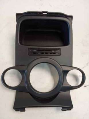 Recambio de moldura para ford fiesta (ccn) 2012-2017 trend referencia OEM IAM 1813016  