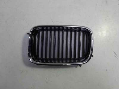 Recambio de rejilla delantera para bmw serie 3 berlina (e36) 1990-1998 referencia OEM IAM 51138122237 107060205 BM0142114