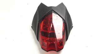 Recambio de piloto trasero central para triumph street triple 2012-2017 street triple referencia OEM IAM T2700631  