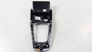 Recambio de moldura para nissan pulsar (c13) 2014-2018 tekna referencia OEM IAM 969343ZL1A  