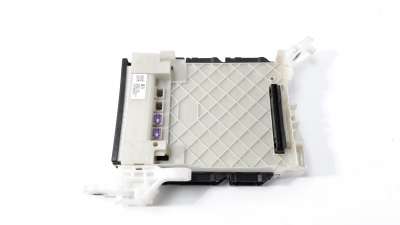 Recambio de caja reles / fusibles para toyota c-hr 2016- hybrid advance referencia OEM IAM 82730F4010B  