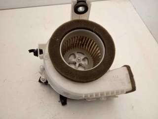 Recambio de ventilador calefaccion para toyota auris 2012-2019 1.8 16v cat (híbrido) referencia OEM IAM 1173005161  