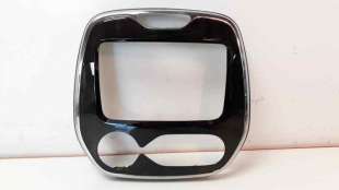 Recambio de moldura para renault captur 2013- zen referencia OEM IAM 682700795R  