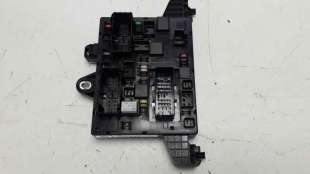 Recambio de caja reles / fusibles para opel zafira tourer 2010-2016 2.0 16v cdti referencia OEM IAM 13368651 365927271 
