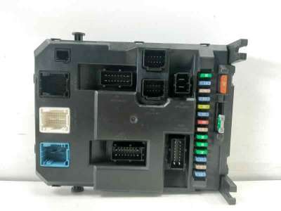 Recambio de caja reles / fusibles para citroën c3 2016- 1.2 12v vti referencia OEM IAM 9666952180 X03 