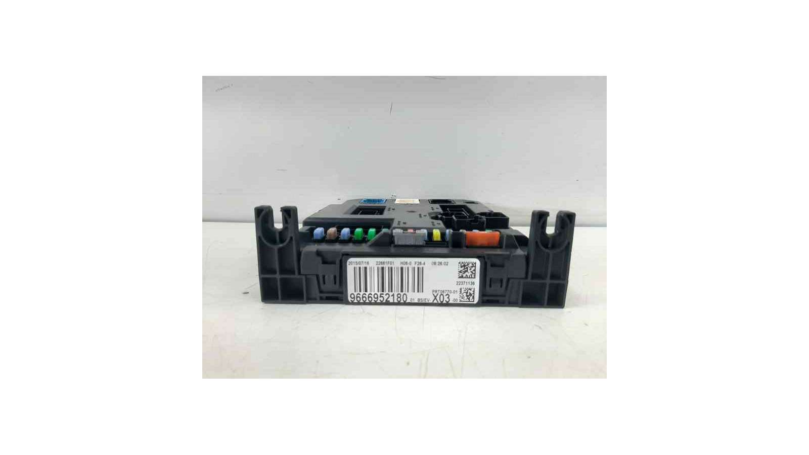 Recambio de caja reles / fusibles para citroën c3 2016- 1.2 12v vti referencia OEM IAM 9666952180 X03  Recambio de caja reles / fusibles para citroën c3 2016- 1.2 12v vti referencia OEM IAM 9666952180 X03