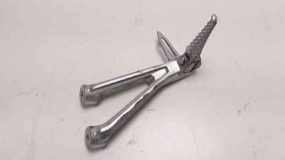Recambio de estribo lateral para honda cb 650f 2017-2019 referencia OEM IAM   