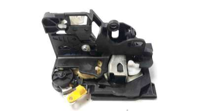 Recambio de cerradura puerta trasera izquierda para dacia sandero 2012- basis referencia OEM IAM 825034213RC  