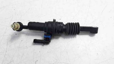 Recambio de bombin embrague para kia ceed 2018- 1.6 crdi cat referencia OEM IAM 41600G4200  