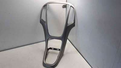 Recambio de moldura para opel astra j lim. 2009-2015 enjoy referencia OEM IAM 13257562  