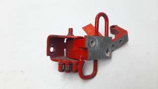 Recambio de retenedor puerta para audi r8 (423) 2007- 4.2 fsi referencia OEM IAM 4E0831411C  