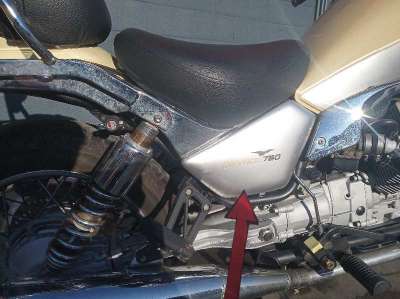 Recambio de moldura para guzzi nevada 2005-2007 nevada 750 referencia OEM IAM GU234762101  