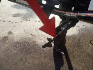 Recambio de caballete central para guzzi nevada 2005-2007 nevada 750 referencia OEM IAM GU31430381  