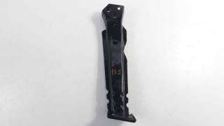 Recambio de travesaño inferior para ford ka (ccu) 2008-2017 trend + referencia OEM IAM GS51B101A89AB  