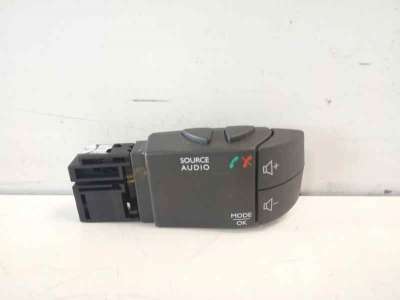 Recambio de mando multifuncion para renault twingo iii 2014- luxe referencia OEM IAM 255522448R  