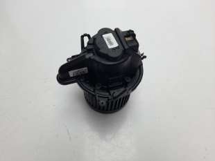 Recambio de ventilador calefaccion para renault clio iv 2012- technofeel referencia OEM IAM 5R5833500  