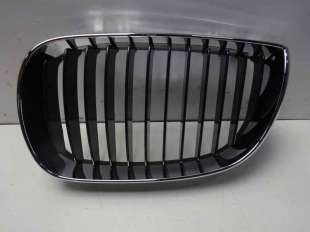 Recambio de rejilla delantera para bmw serie 1 berlina (e81/e87) 2004-2012 referencia OEM IAM 51137166439 107061305 BM1212004