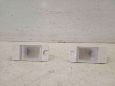 Recambio de piloto matricula para ssangyong tivoli 2015- limited 4x2 referencia OEM IAM   