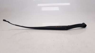Recambio de brazo limpia delantero derecho para hyundai kona 2017- 1.0 tgdi cat referencia OEM IAM 98321J9000  