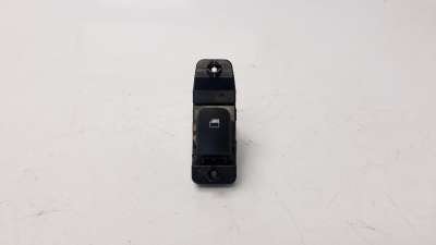 Recambio de mando elevalunas trasero derecho para hyundai kona 2017- 1.0 tgdi cat referencia OEM IAM 3K552B1200  
