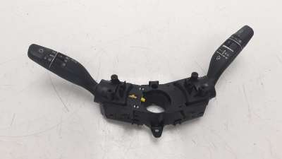 Recambio de mando multifuncion para hyundai kona 2017- 1.0 tgdi cat referencia OEM IAM 93404J9960  