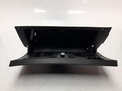 Recambio de guantera para peugeot 308 sw 2008-2012 envy referencia OEM IAM 9655223677  